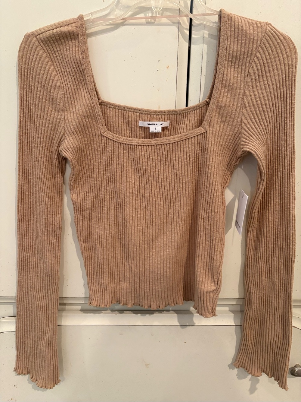 OβNeill cropped rib knit shirt
